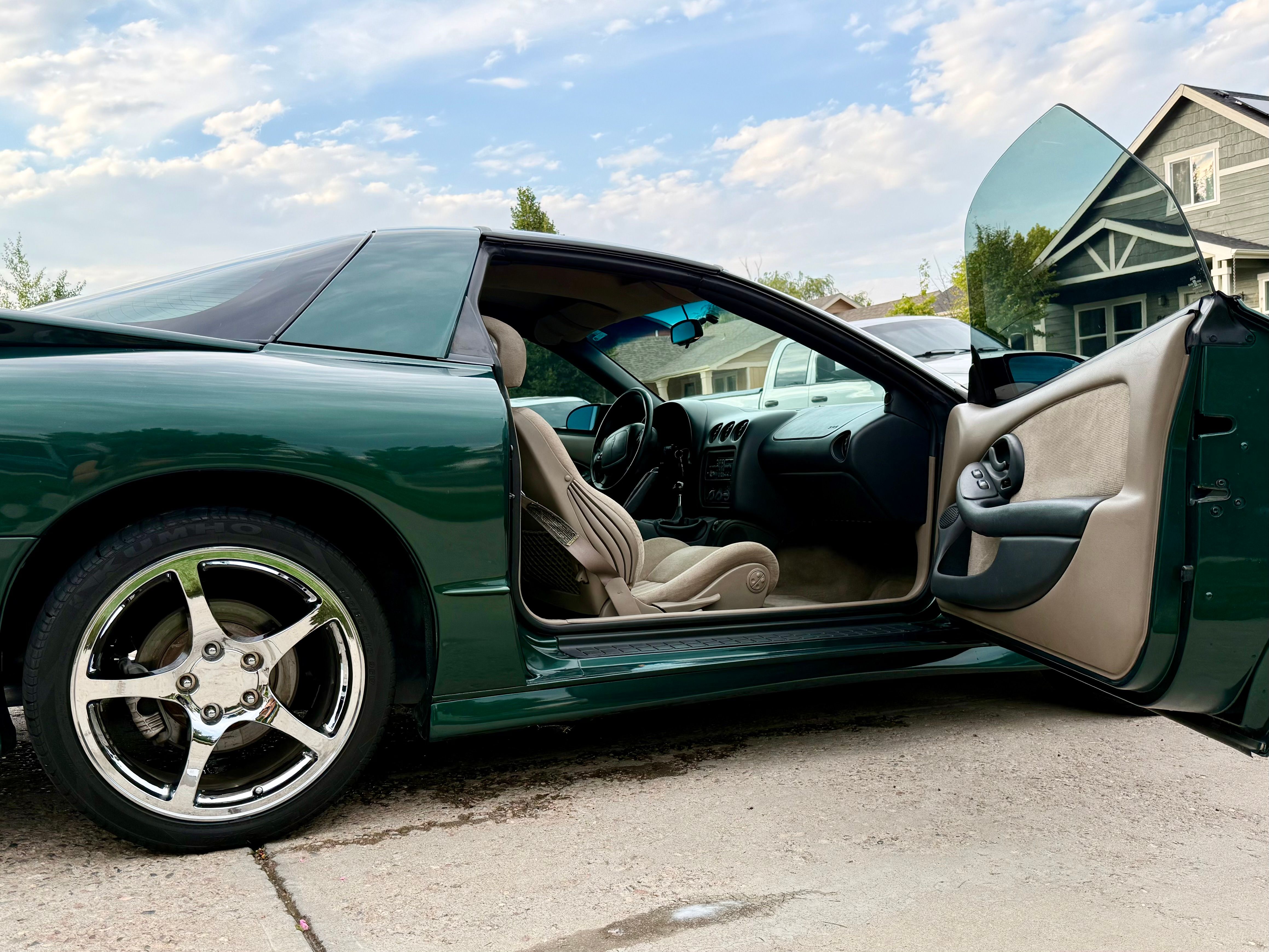 Used 1996 Pontiac Firebird Trans Am RWD image 11