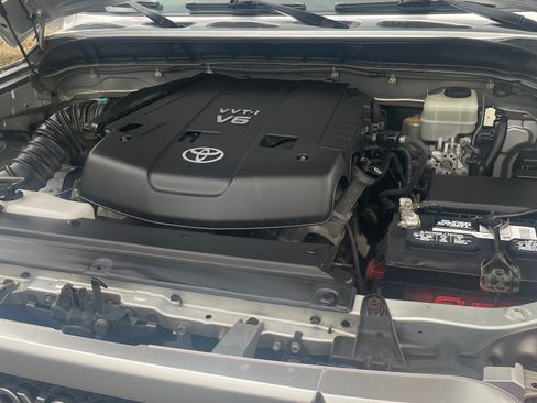 Used 2007 Toyota FJ Cruiser 4WD image 16