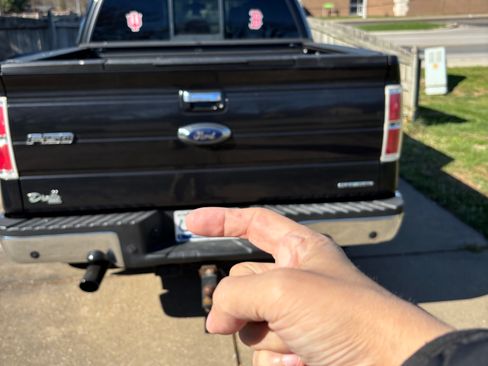 Used 2013 Ford F150 Lariat w/ Luxury Equipment Group image 6