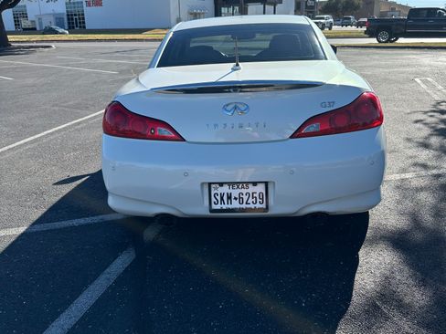 Used 2011 INFINITI G37 Sport w/ Premium Pkg image 11