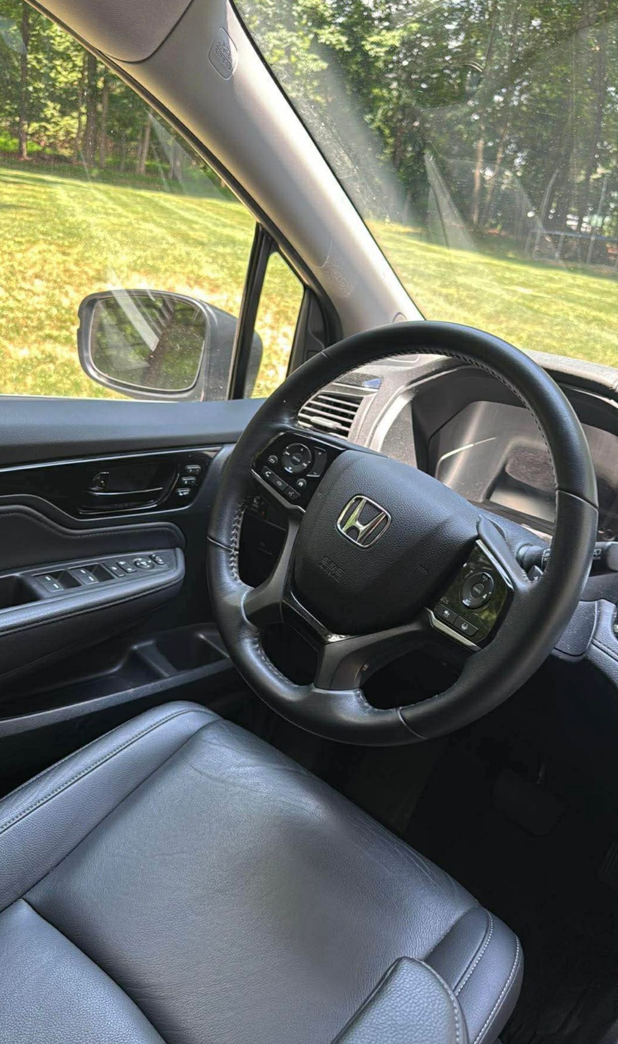 Used 2023 Honda Odyssey Touring image 5