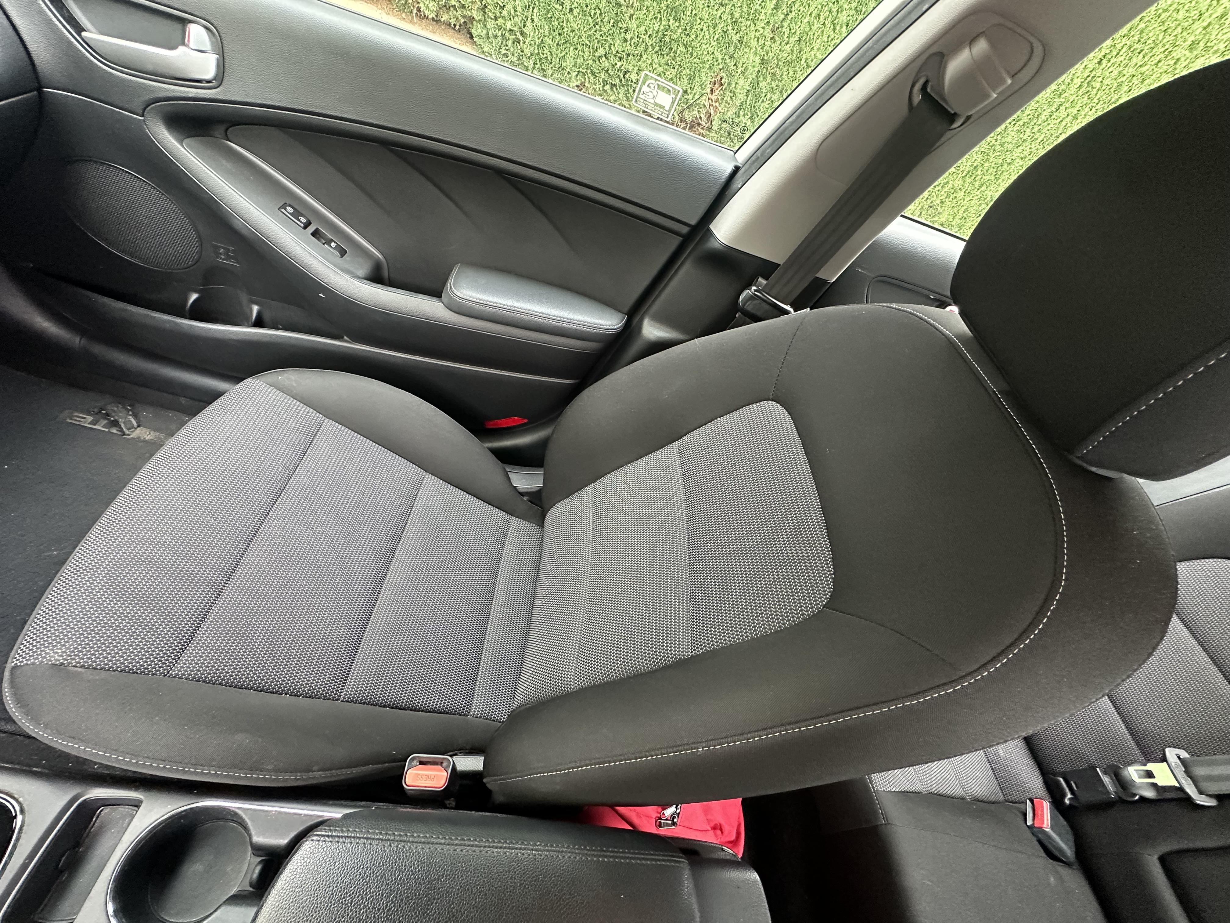 Used 2017 Kia Forte LX FWD image 18