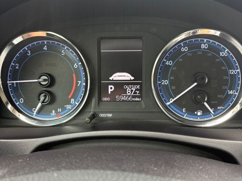 Used 2019 Toyota Corolla LE FWD image 13