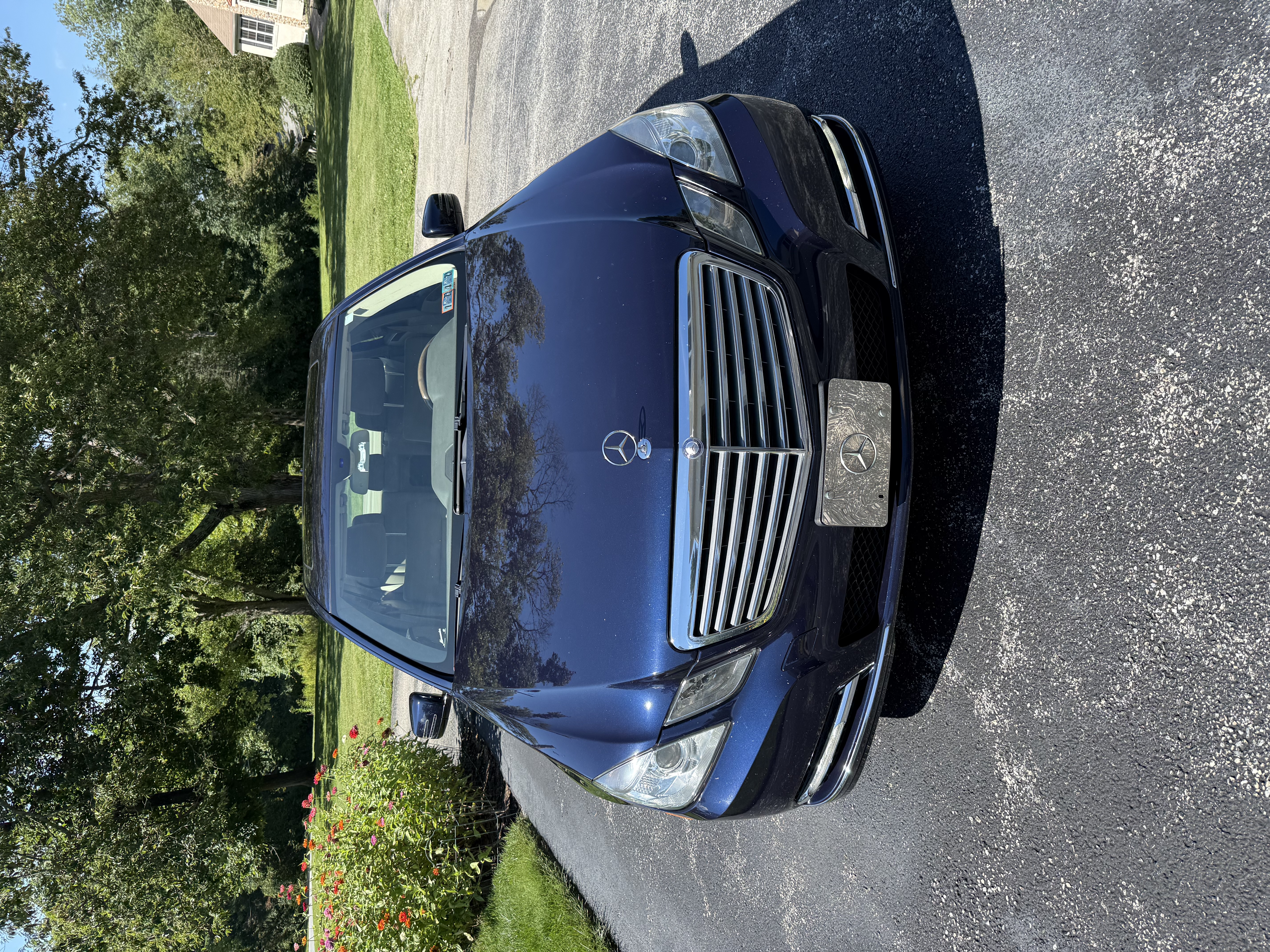 Used 2012 Mercedes-Benz E 350 4MATIC Sedan image 1