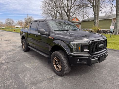 Used 2019 Ford F150 XLT w/ Equipment Group 302A Luxury image 4