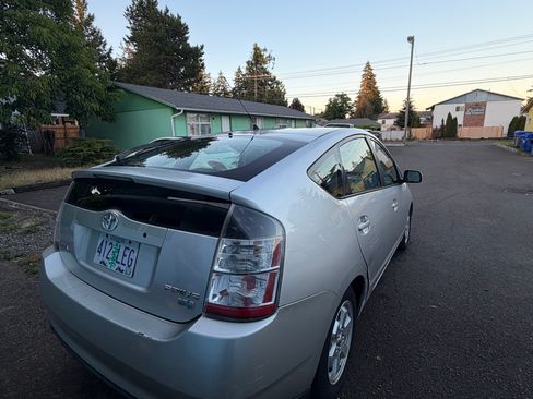 Used 2005 Toyota Prius FWD image 5