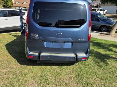 Used 2019 Ford Transit Connect Titanium w/ Titanium Premium Package image 14
