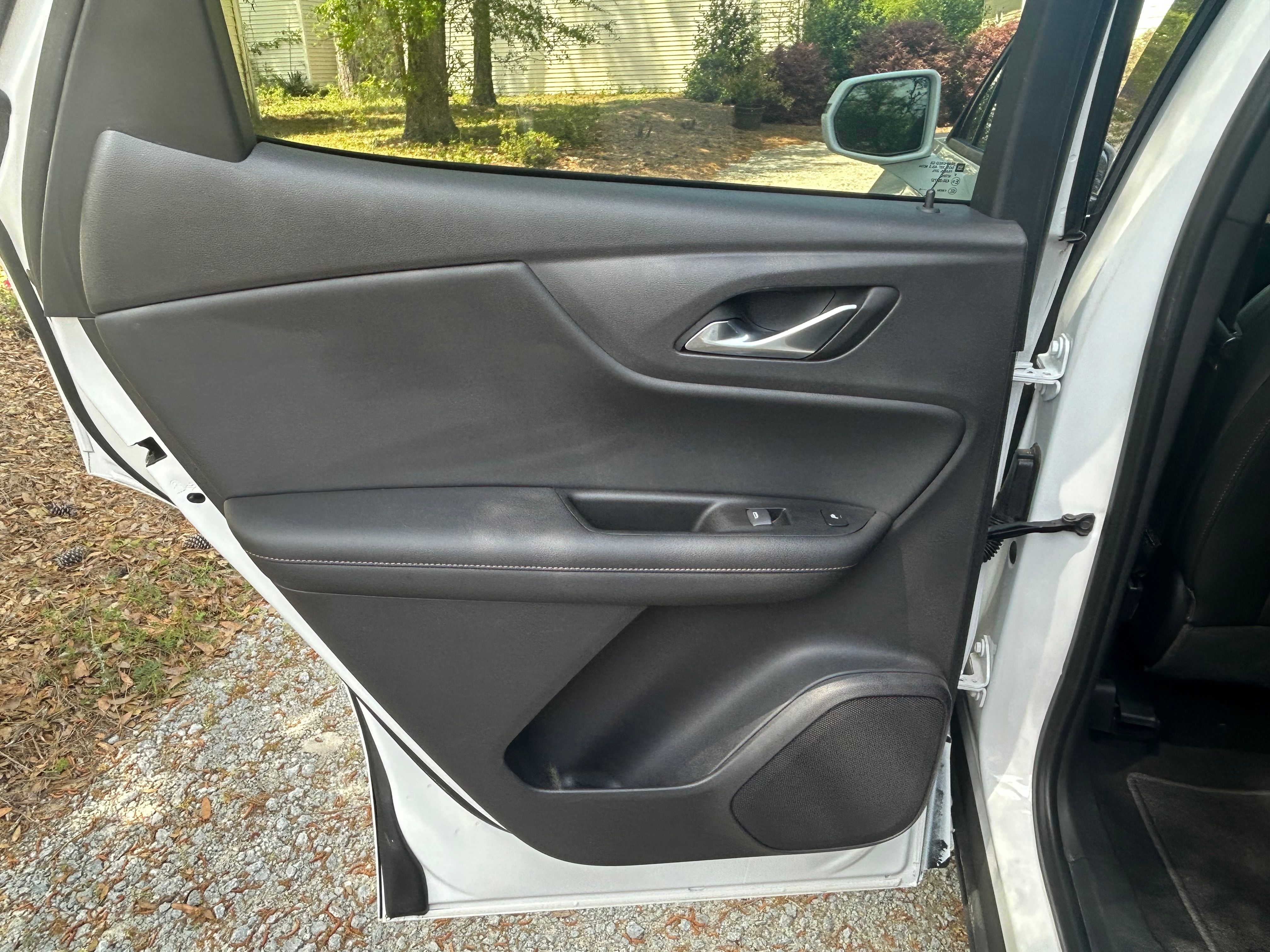 Used 2019 Chevrolet Blazer Premier w/ Sun and Wheels Package FWD image 25