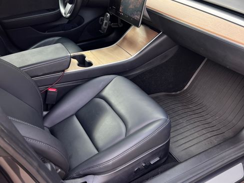 Used 2018 Tesla Model 3 Long Range image 19