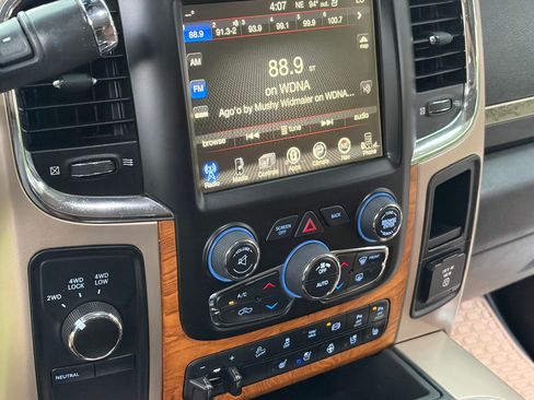 Used 2018 RAM 2500 Longhorn AWD/4WD image 11