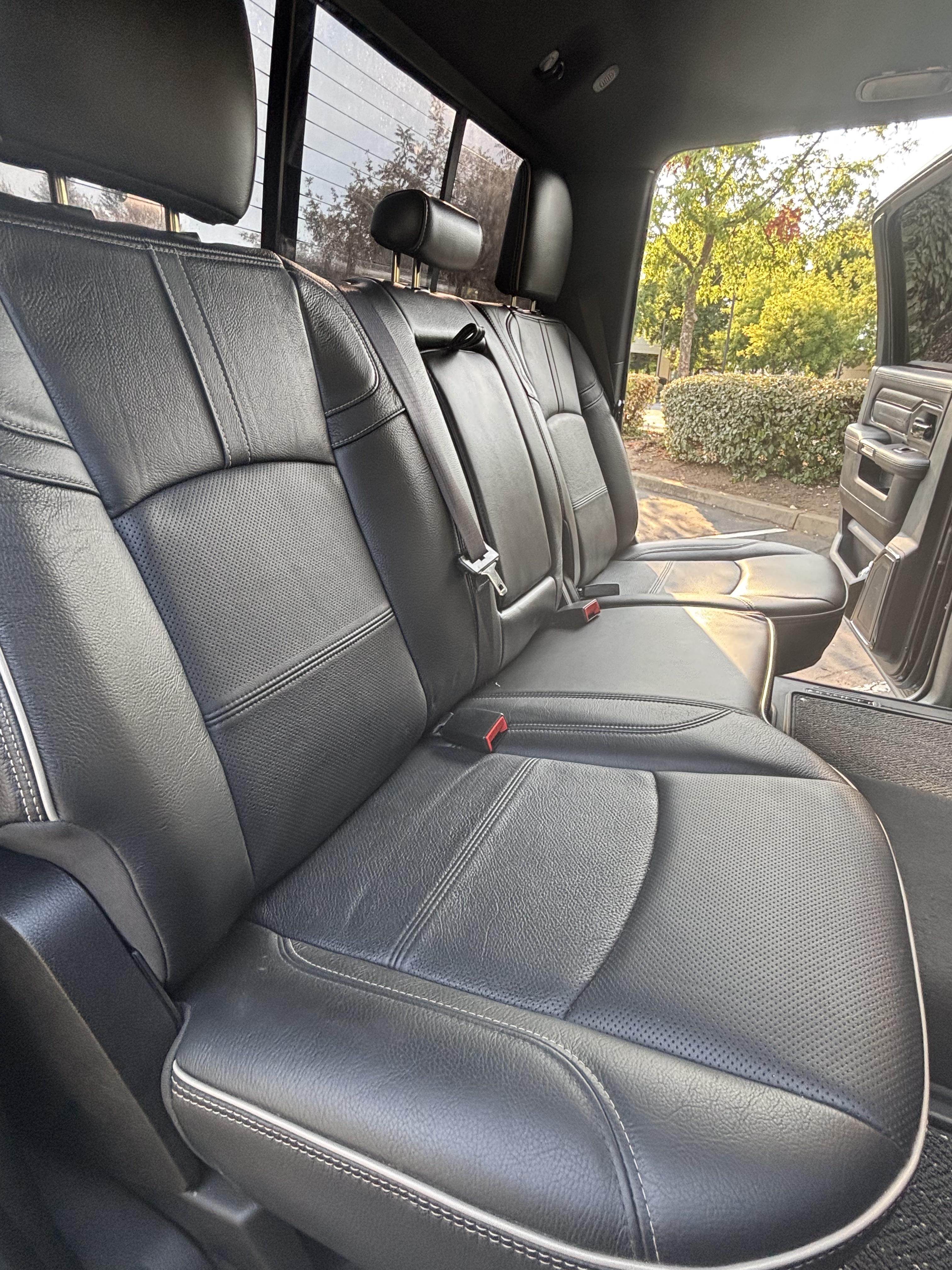 Used 2022 RAM 3500 Limited AWD/4WD image 23