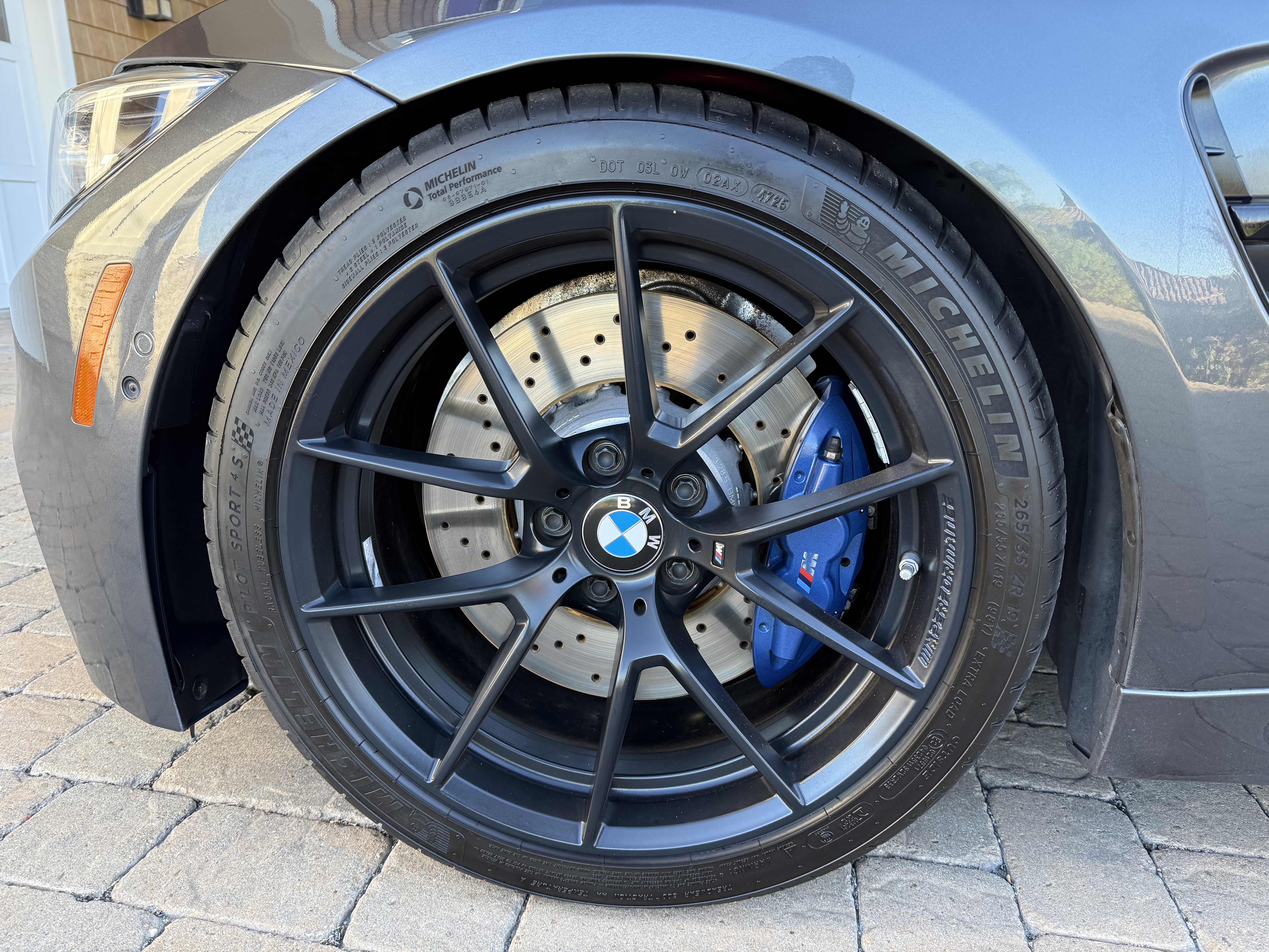 Used 2018 BMW M3 RWD image 5