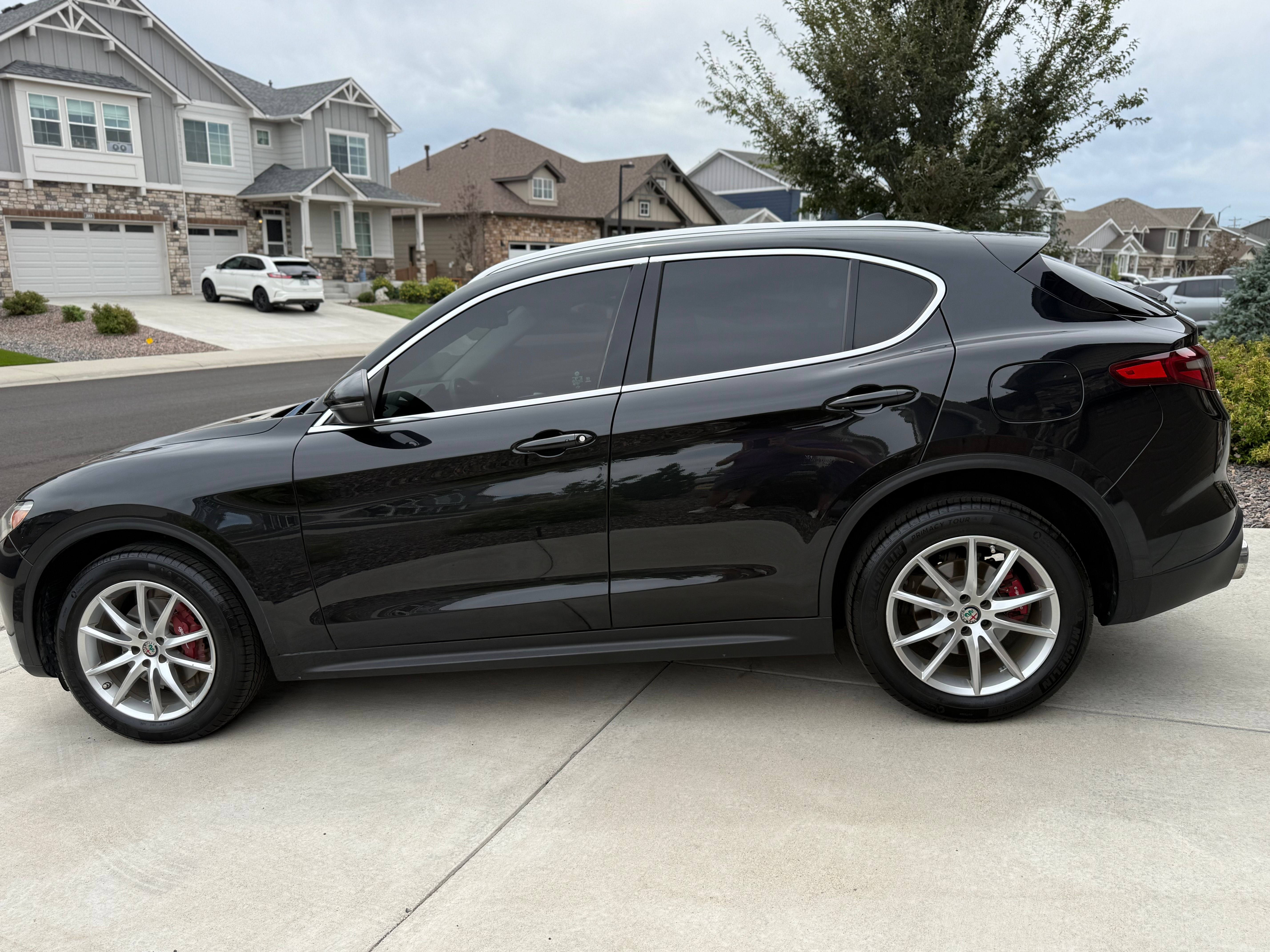 Used 2018 Alfa Romeo Stelvio Ti AWD/4WD image 14
