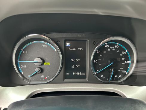 Used 2018 Toyota RAV4 LE AWD/4WD image 28