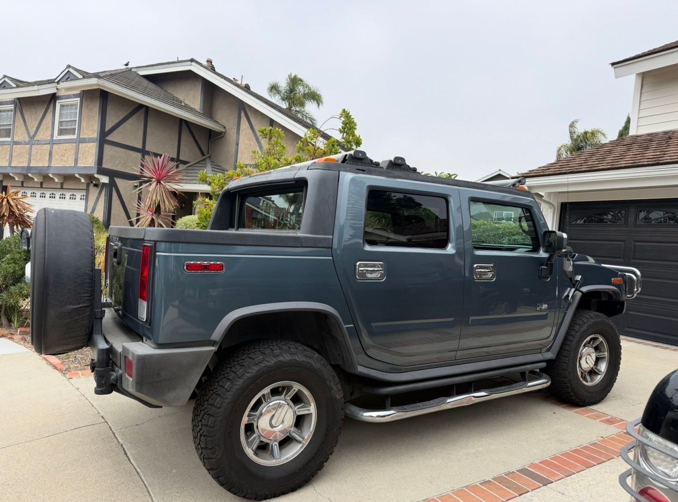 Used 2005 HUMMER H2 SUT w/ Preferred Equipment Group AWD/4WD image 5