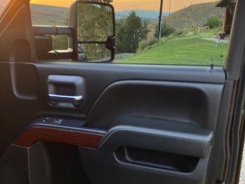 Used 2018 GMC Sierra 2500 SLE w/ HD SLE Preferred Plus Package image 20