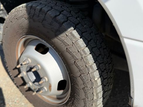 Used 2017 Ford F350 XL image 5