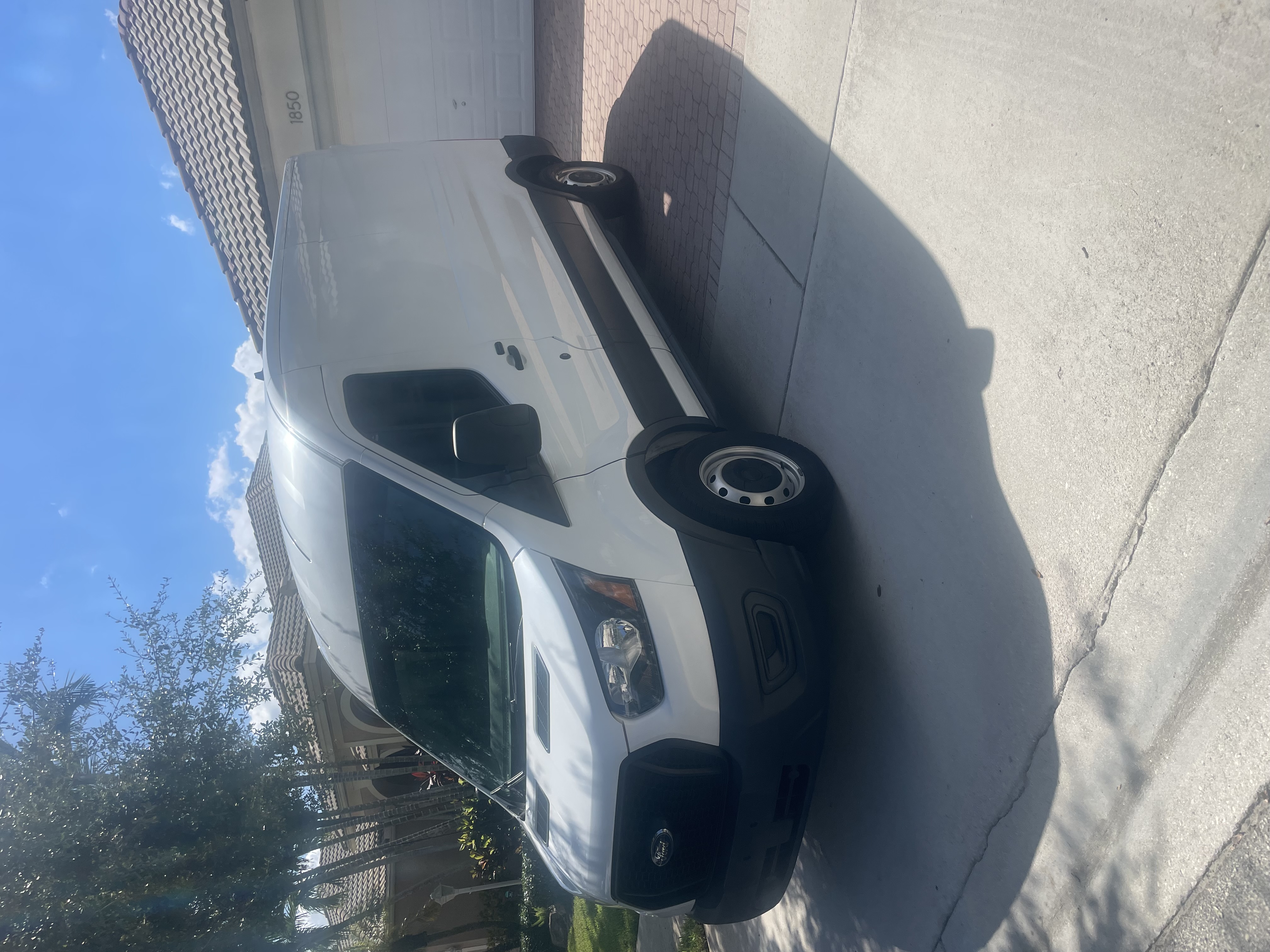 Used 2021 Ford Transit 250 Medium Roof RWD image 9