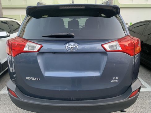 Used 2014 Toyota RAV4 LE AWD/4WD image 10