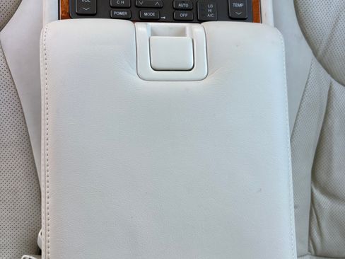 Used 2004 Lexus LS 430 image 15