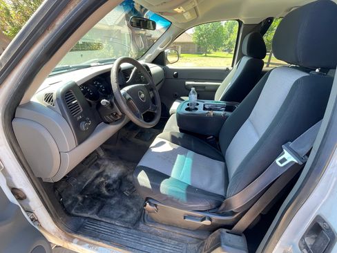 Used 2008 Chevrolet Silverado 1500 W/T RWD image 10