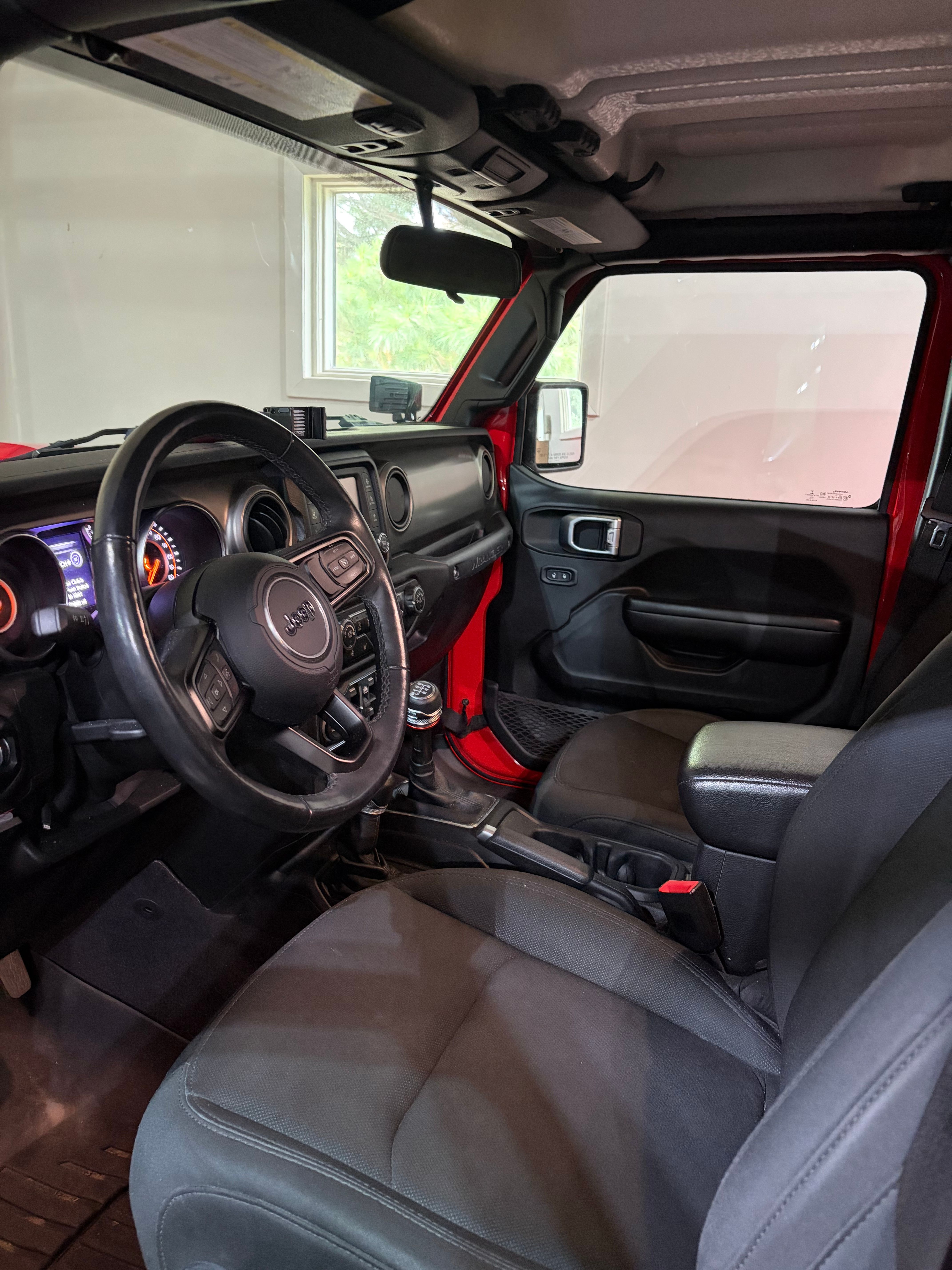 Used 2019 Jeep Wrangler Unlimited Sport S AWD/4WD image 9