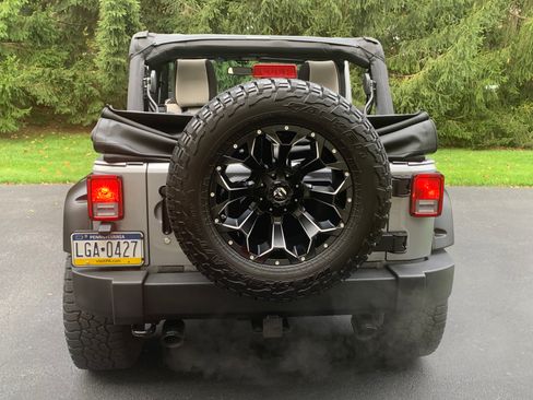 Used 2016 Jeep Wrangler Unlimited Sport w/ Quick Order Package 24S image 28