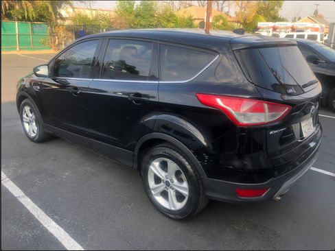 Used 2016 Ford Escape SE image 15