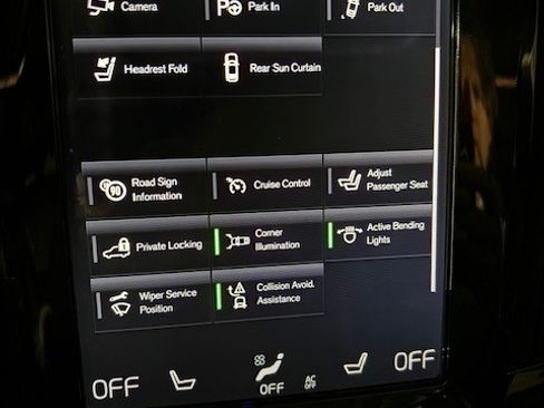 Used 2018 Volvo S90 T6 Inscription image 18