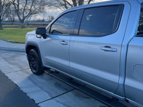 Used 2021 GMC Sierra 1500 Elevation w/ LPO, Elevation Black Package image 11