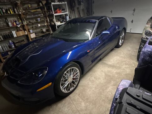 Used 2006 Chevrolet Corvette Coupe RWD image 5