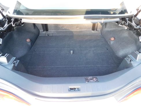 Used 2010 INFINITI G37 Convertible w/ Premium Pkg RWD image 19