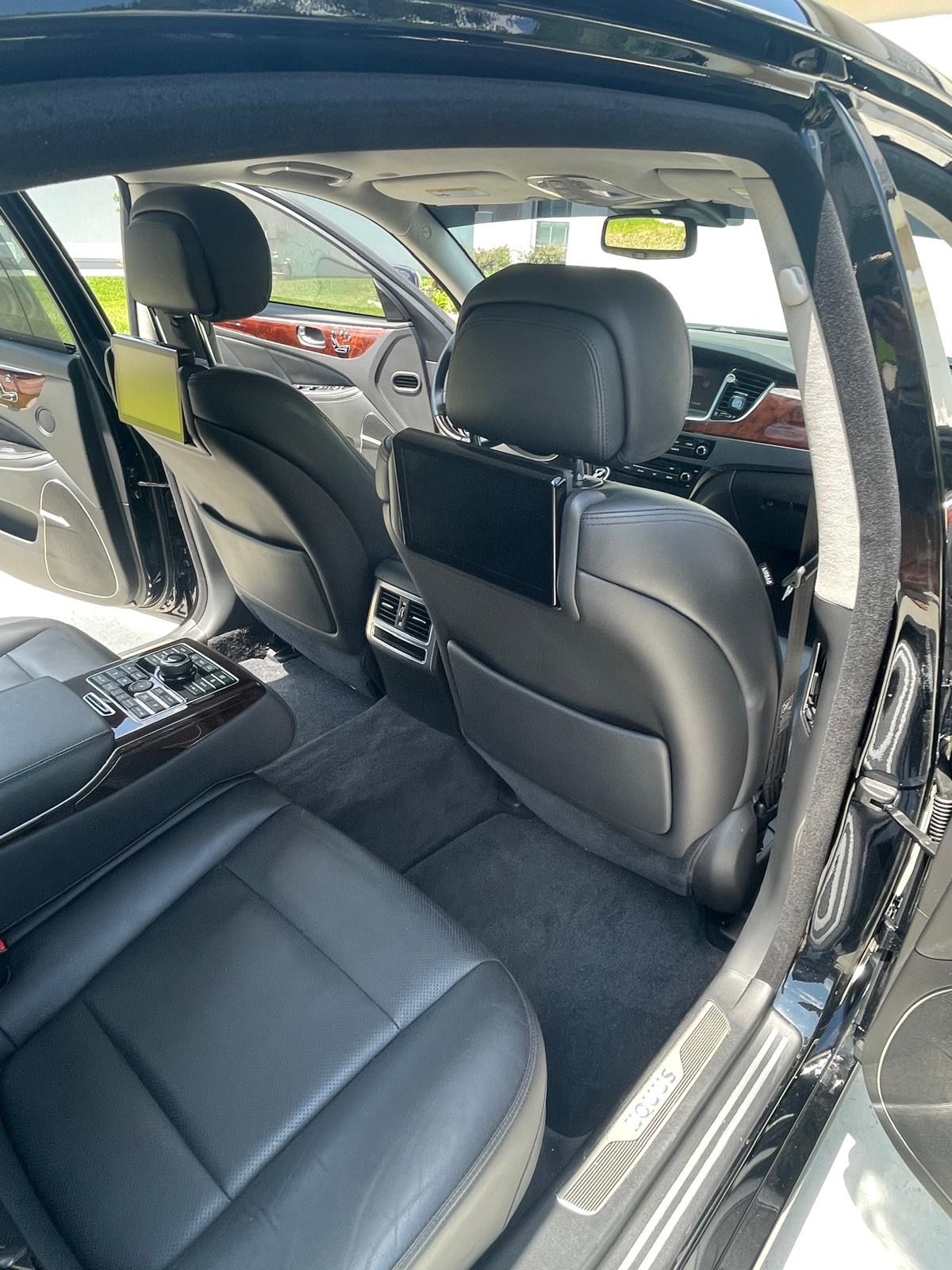 Used 2016 Hyundai Equus Ultimate RWD image 16