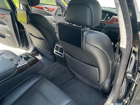 Used 2016 Hyundai Equus Ultimate RWD image 16