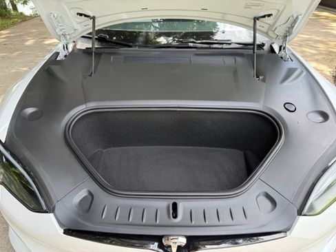 Used 2024 Tesla Model S AWD/4WD image 25
