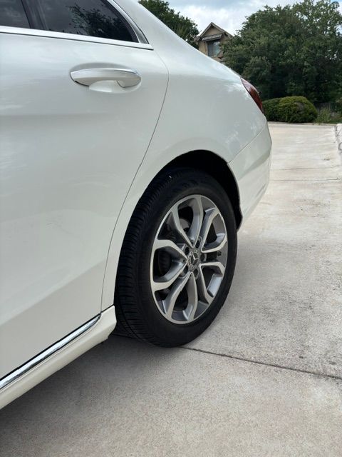 Used 2017 Mercedes-Benz C 300 4MATIC Sedan image 4