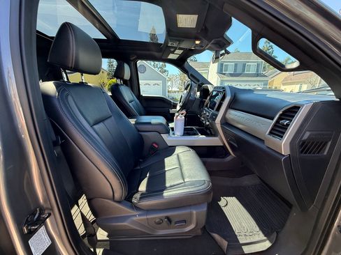 Used 2022 Ford F250 Lariat w/ Tremor Off-Road Package image 16