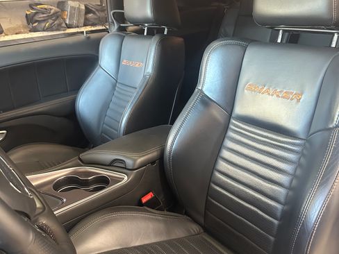 Used 2015 Dodge Challenger R/T Plus image 21