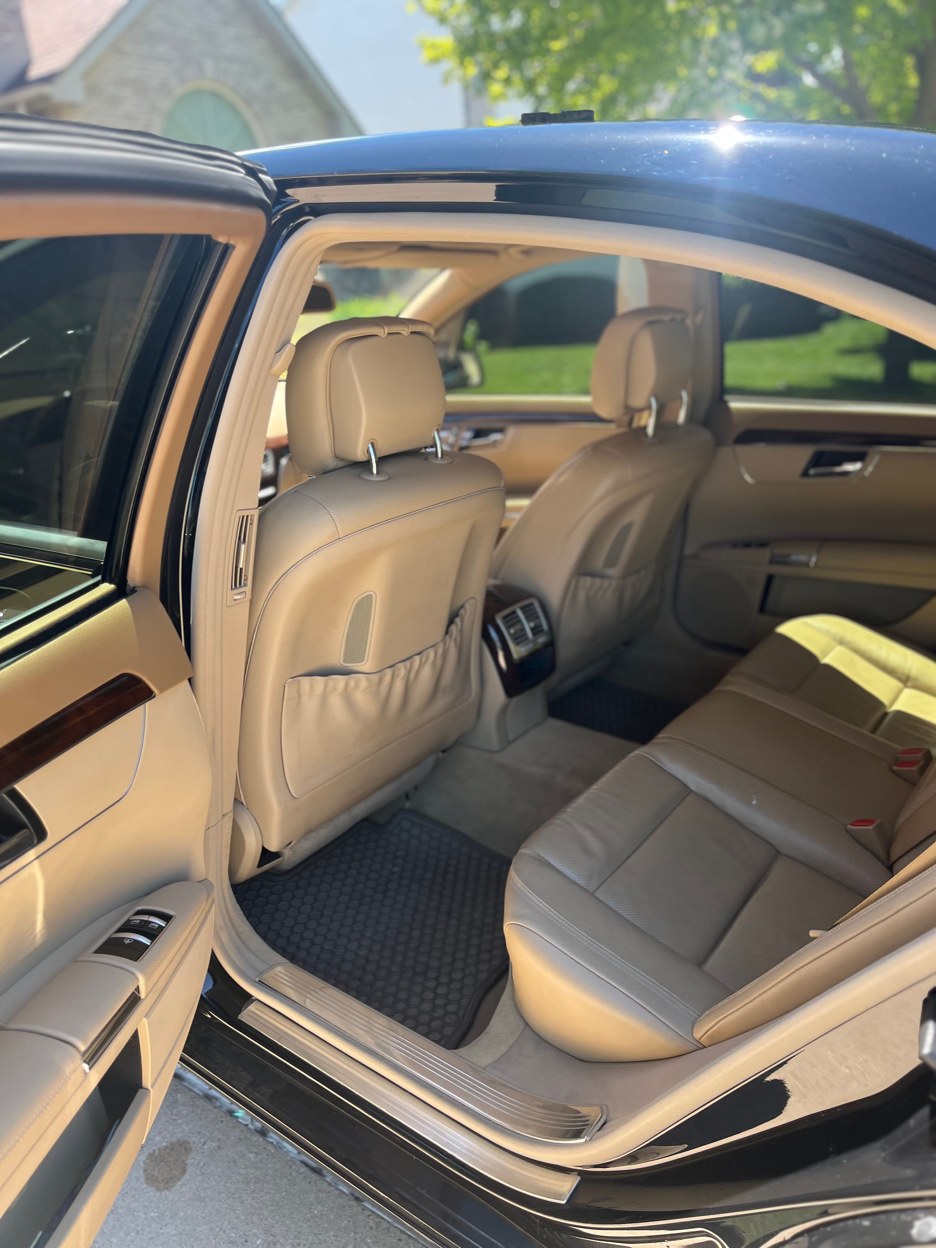 Used 2011 Mercedes-Benz S 550 4MATIC image 6
