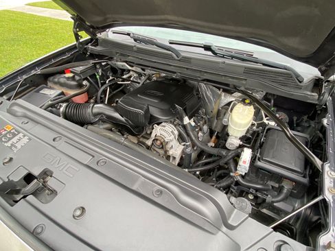 Used 2016 GMC Sierra 2500 SLE w/ SLE Convenience Package image 14