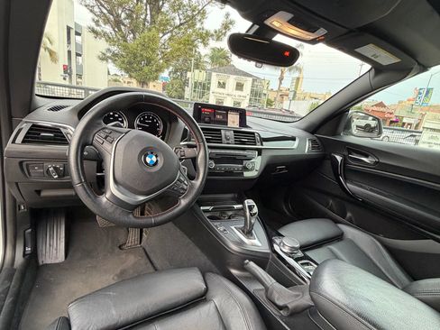 Used 2018 BMW 230i Convertible image 9