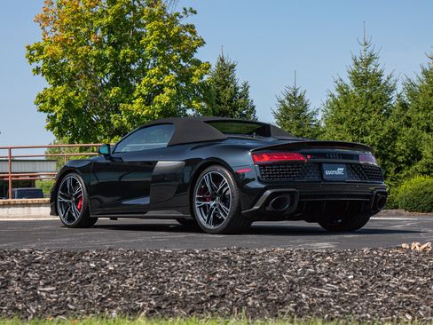 Used 2021 Audi R8 V10 performance image 2