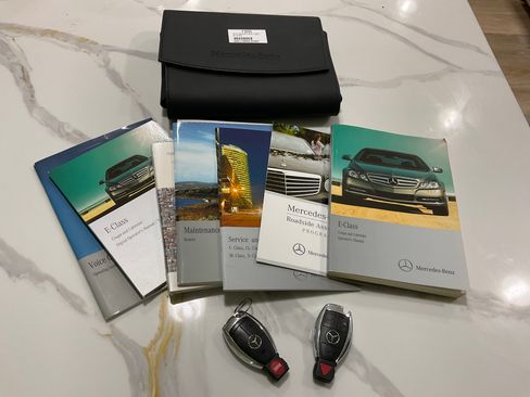 Used 2013 Mercedes-Benz E 550 E 550 Coupe 2D image 20