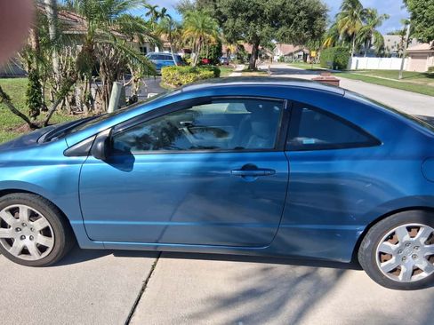 Used 2008 Honda Civic LX image 2