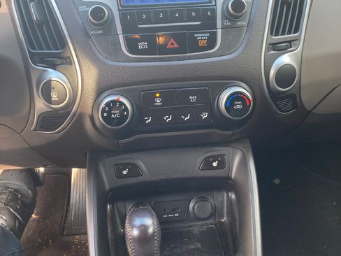 Used 2012 Hyundai Tucson GLS image 8