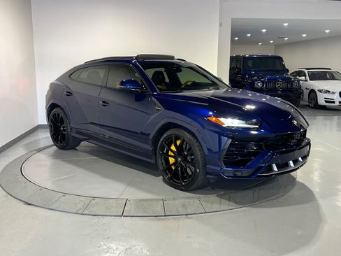 Used 2021 Lamborghini Urus AWD/4WD image 5