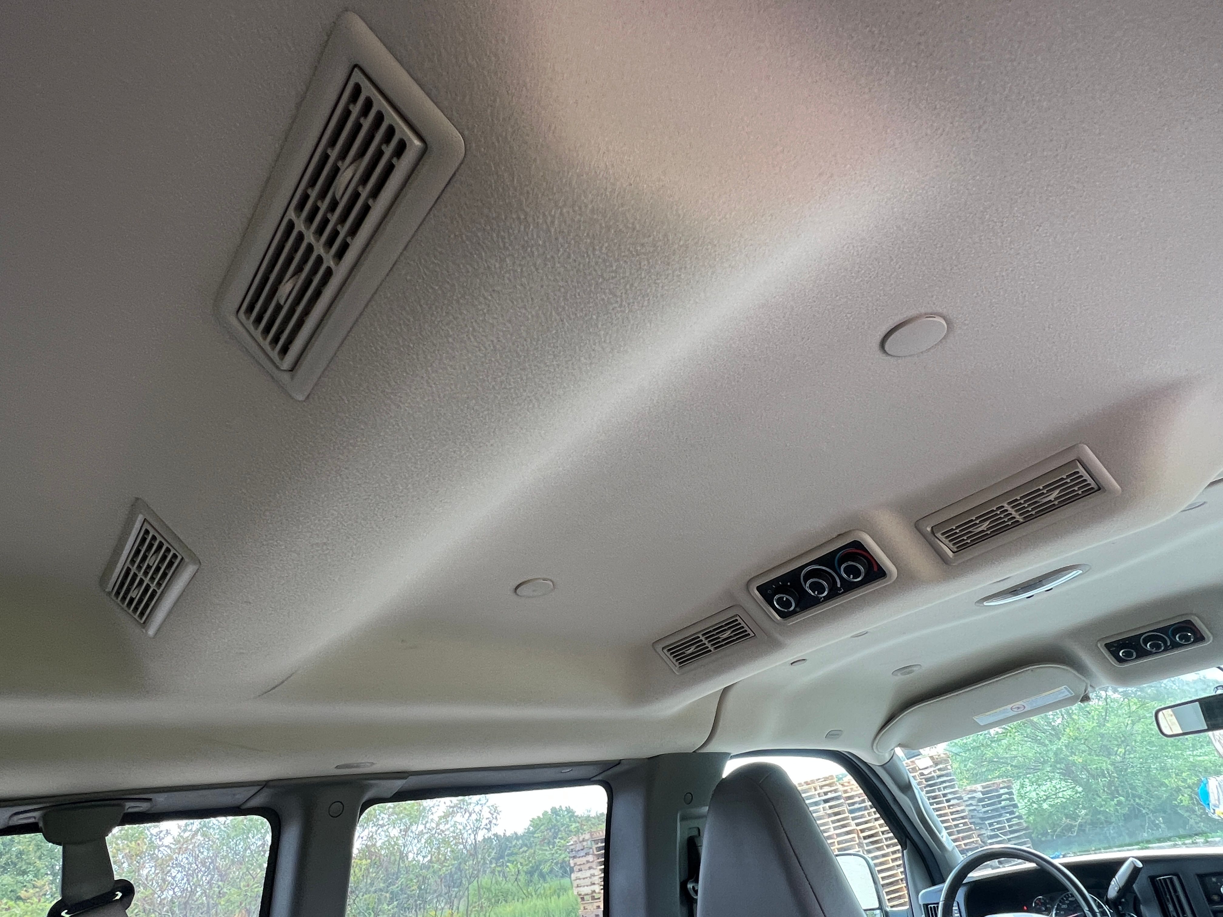 Used 2017 Chevrolet Express 2500 LS RWD image 14