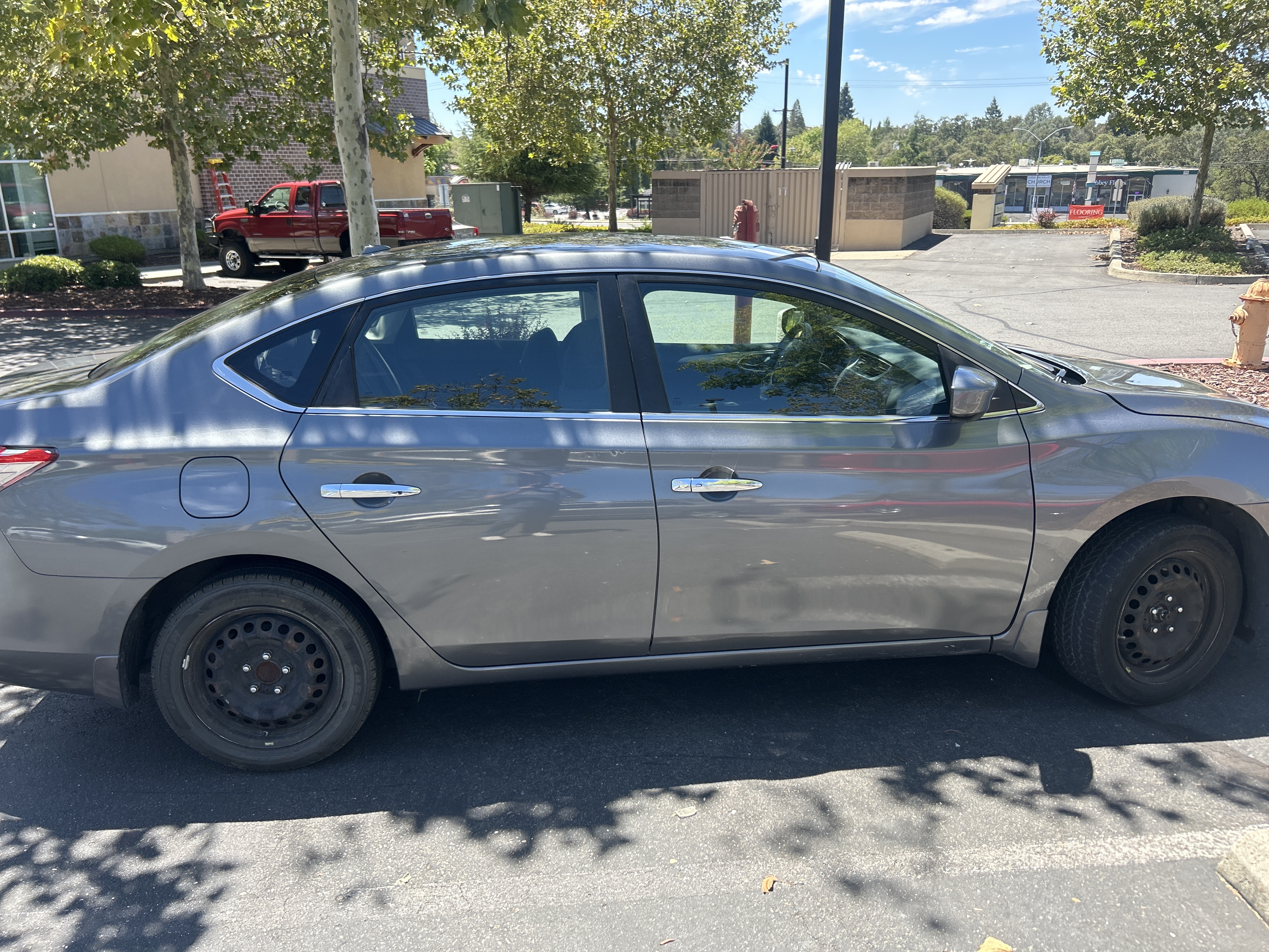 Used 2015 Nissan Sentra SV FWD image 6