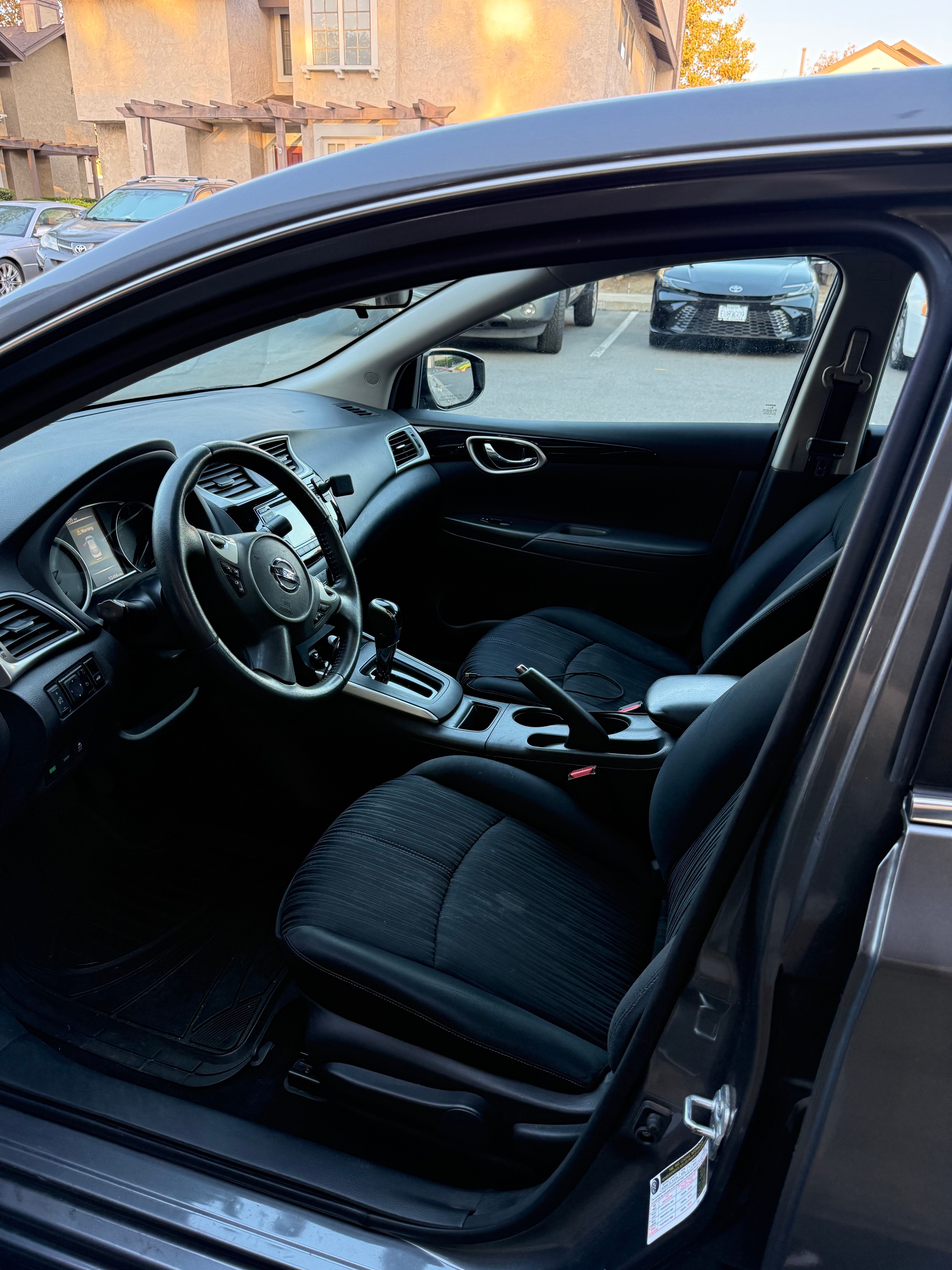 Used 2016 Nissan Sentra SV w/ Protection Package FWD image 11