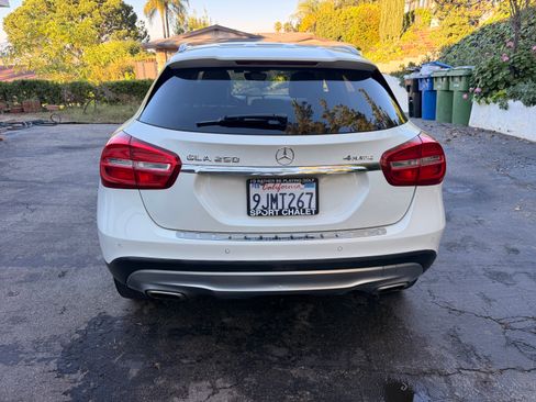 Used 2015 Mercedes-Benz GLA 250 4MATIC image 10